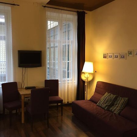 Club Apartments & Rooms Budapest Extérieur photo
